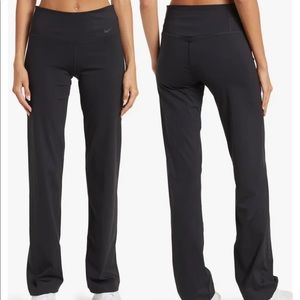 Nike Dri-Fit Active pant stray legs